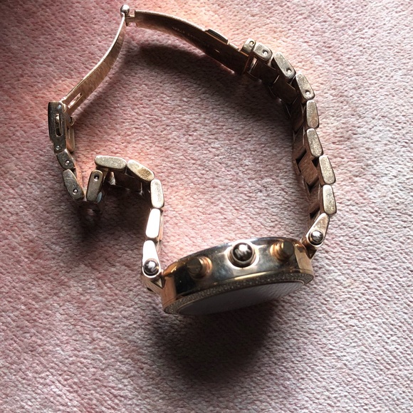 Michael Kors Watch - Picture 3 of 6